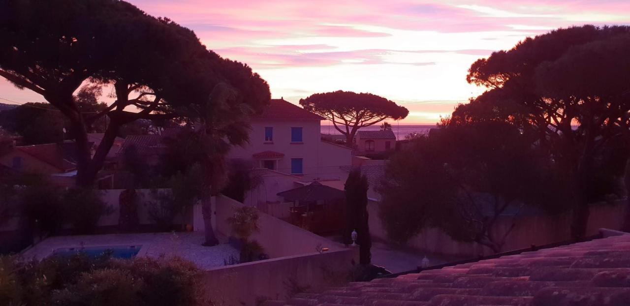 Dom wakacyjny Mes Maisons A La Pinede